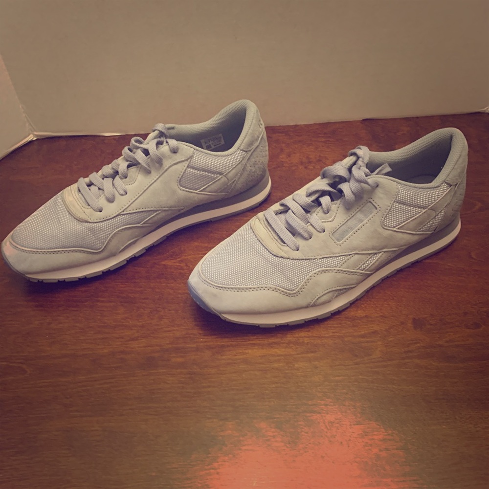 Grey Reebok Size 10 Classics